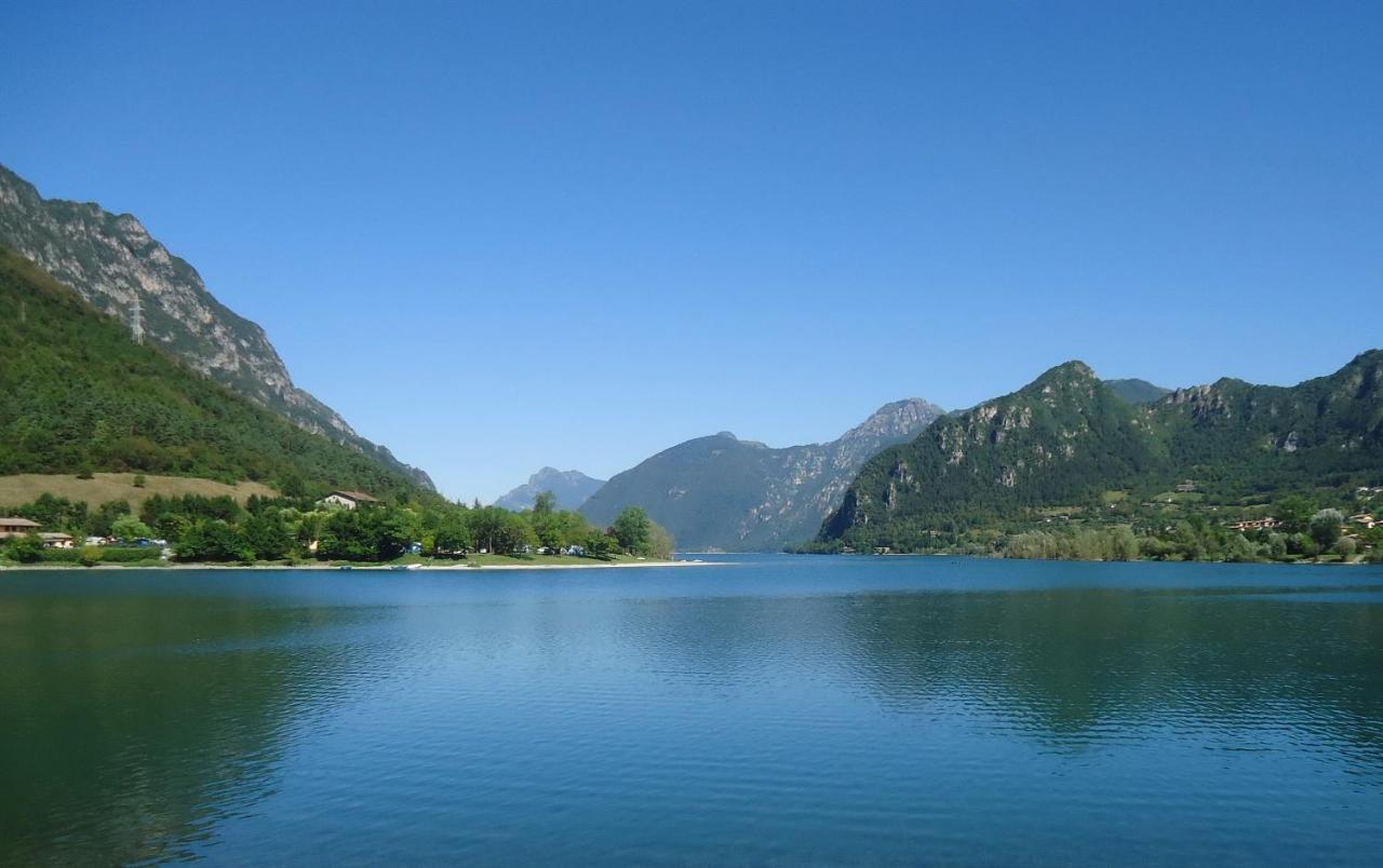Casa Carla, Bis 4 Personen, Garten, Balkon Mit Blick Auf Den See Und Die Berge Crone Ngoại thất bức ảnh